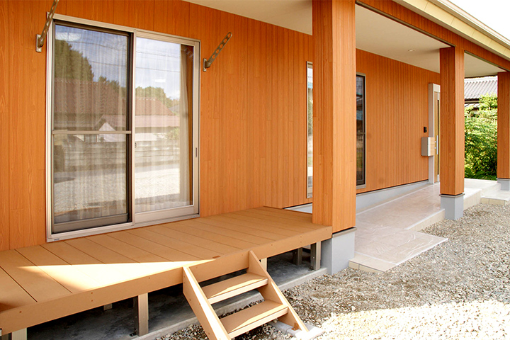 デッキとスロープの写真